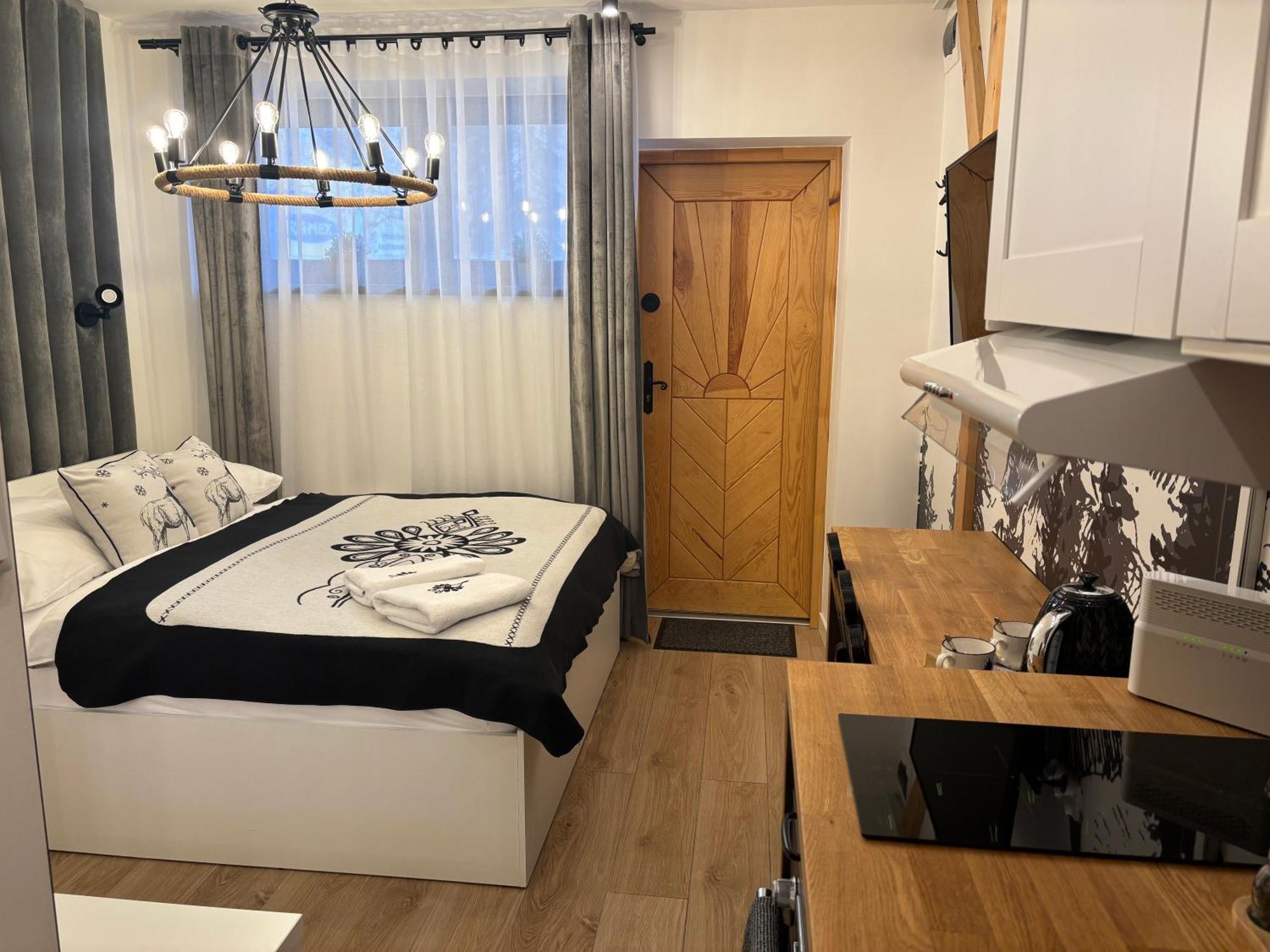 Apartament Small Czarny Potok 克雷尼察 外观 照片